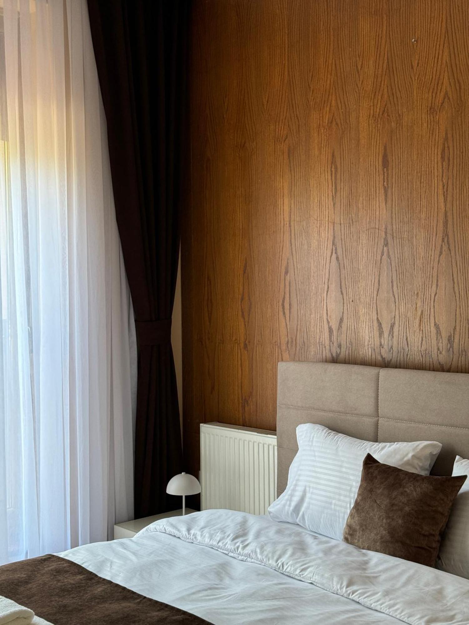 Midtown Prishtina Stays - Central Location Pristina Exterior foto