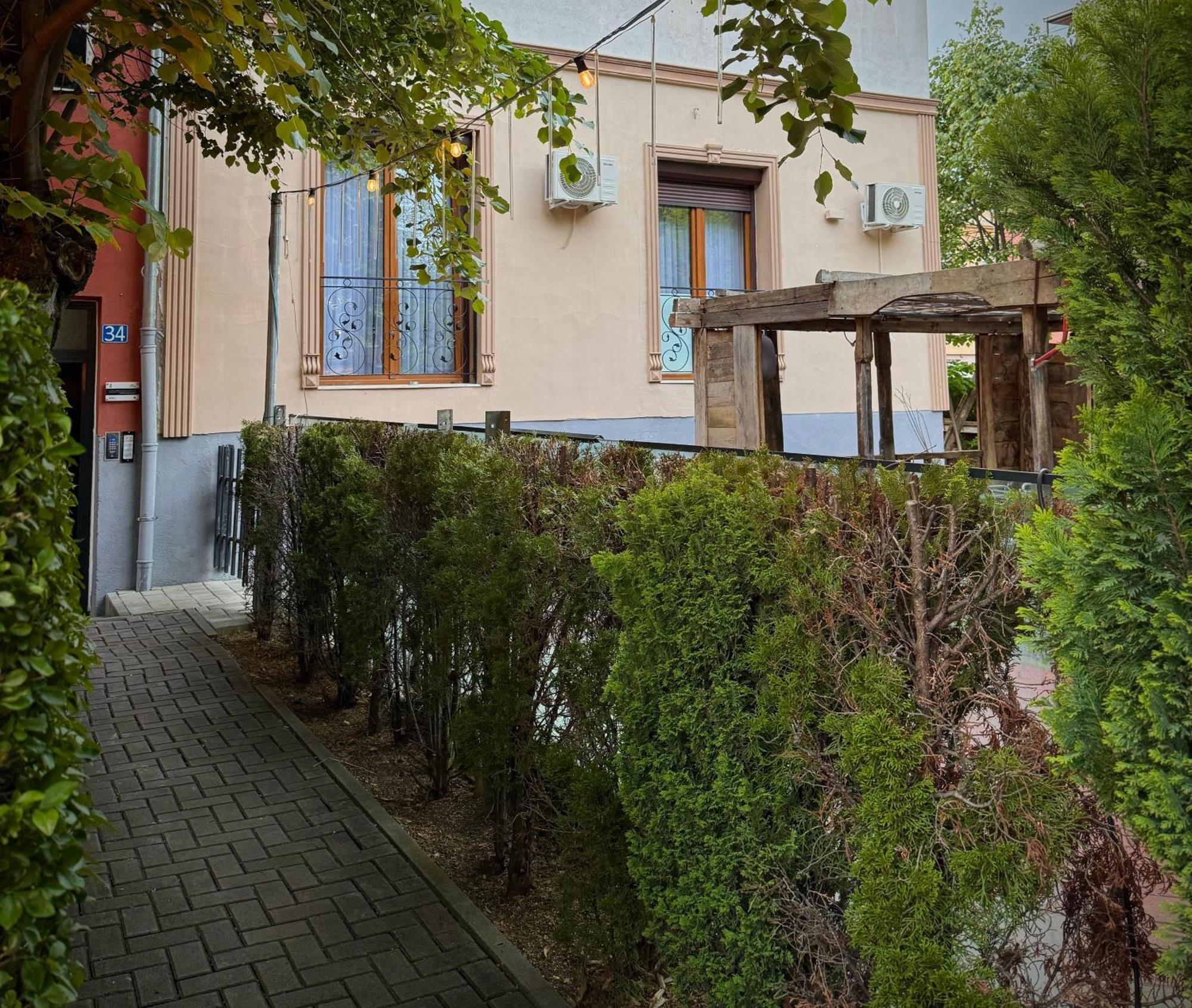 Midtown Prishtina Stays - Central Location Pristina Exterior foto